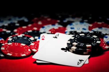 giga88 app interface showing football markets and live-dealer tables